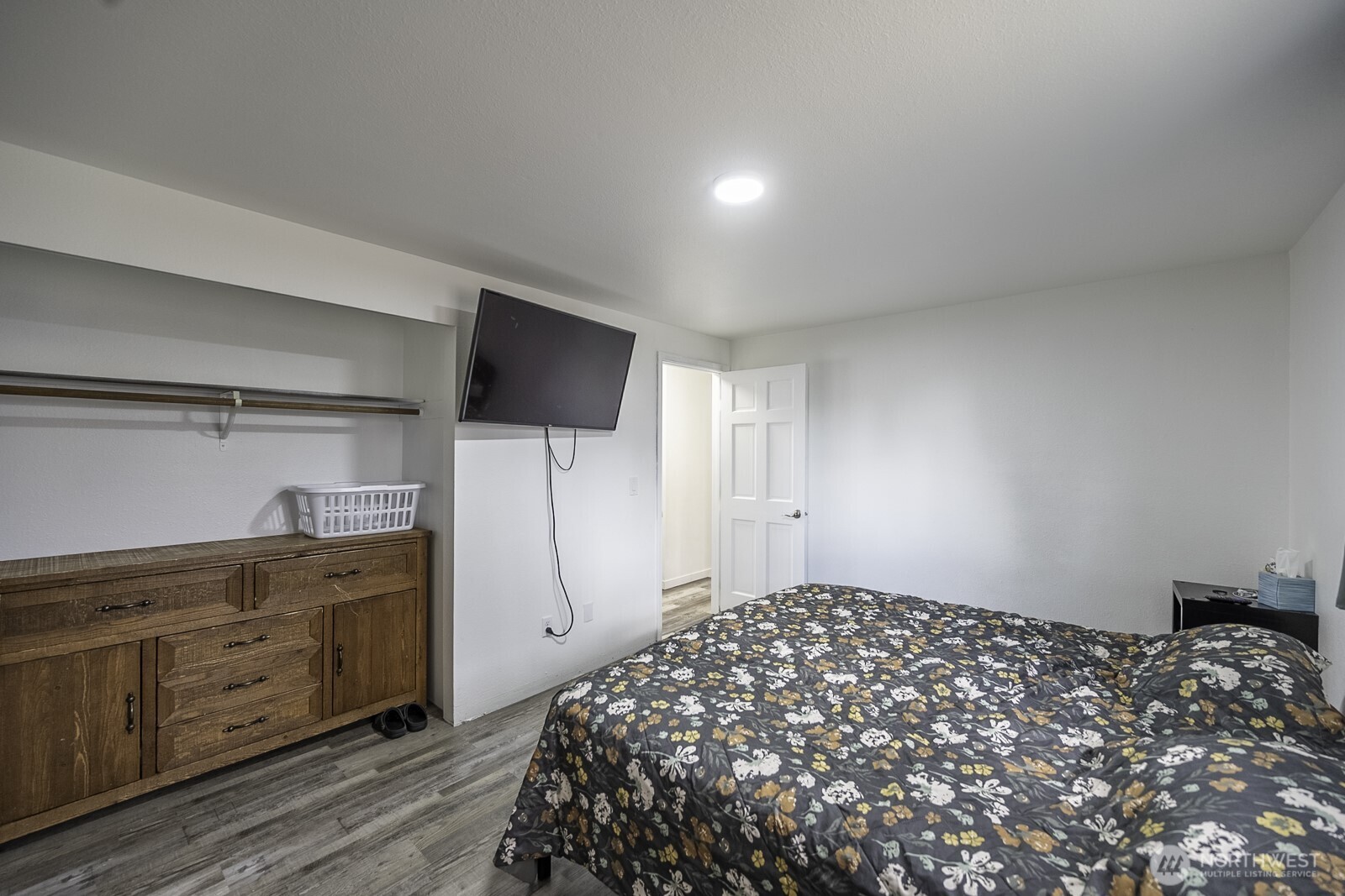 32 Diamond Street , Electric City, WA 99123