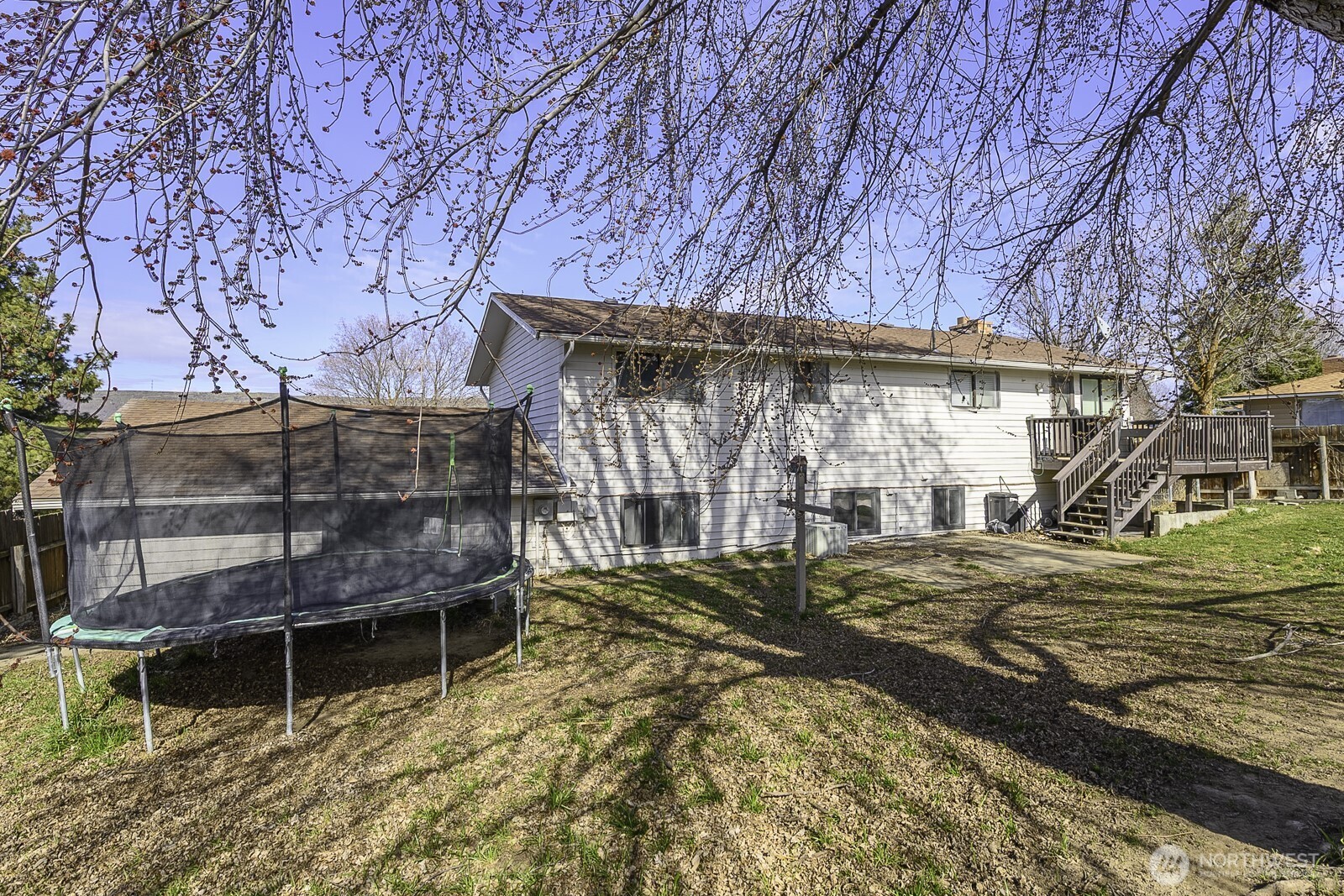32 Diamond Street , Electric City, WA 99123