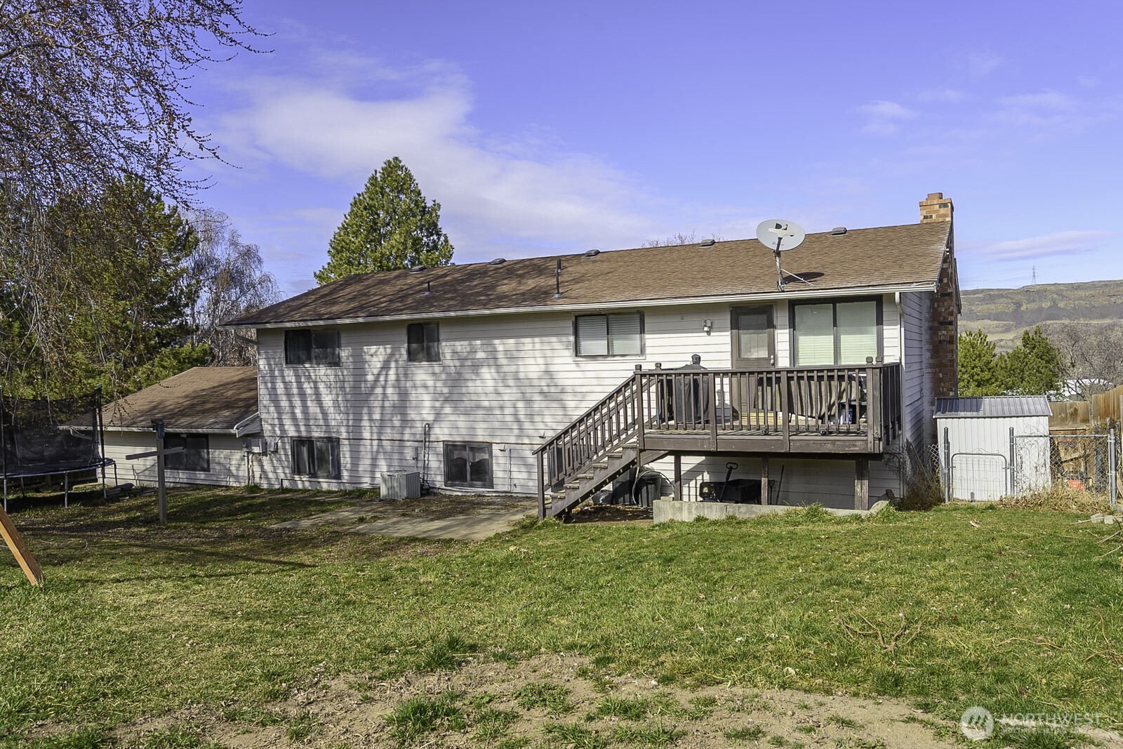 32 Diamond Street , Electric City, WA 99123