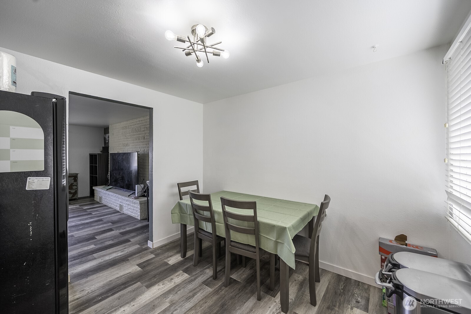 32 Diamond Street , Electric City, WA 99123