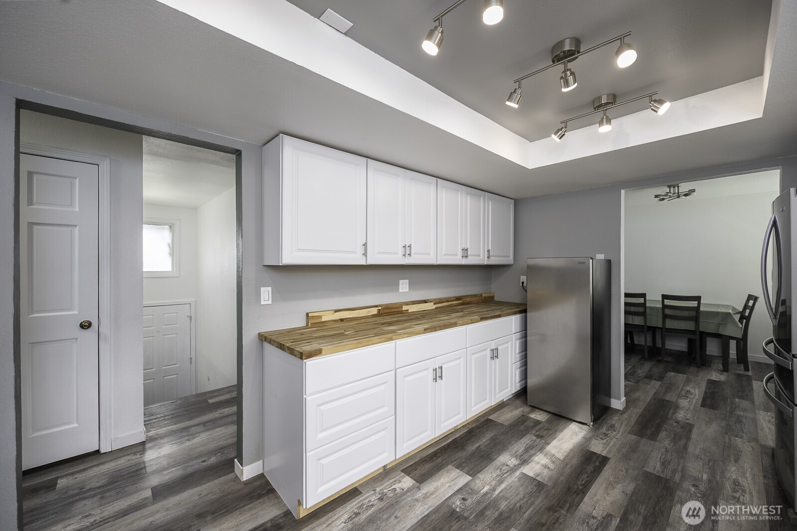 32 Diamond Street , Electric City, WA 99123
