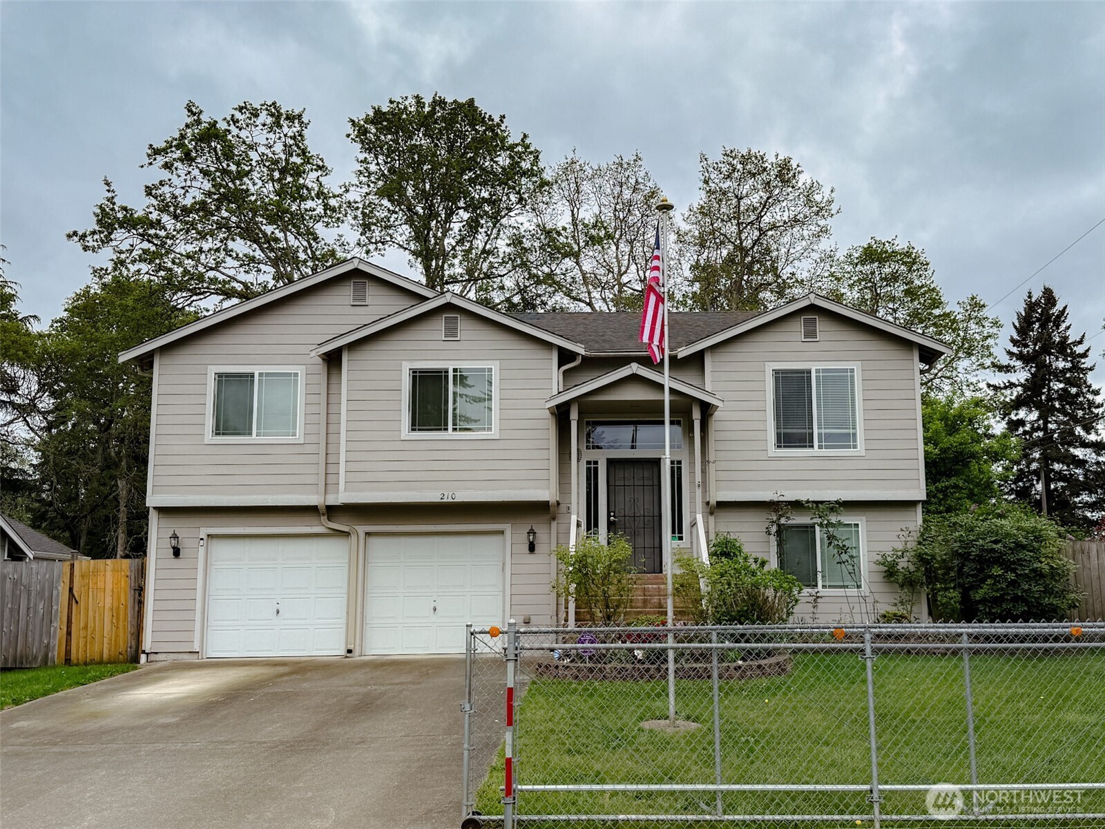 210 166th Street E, Spanaway, WA 98387