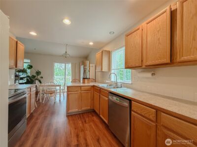 210 166th Street E, Spanaway, WA 98387 - Photo 7