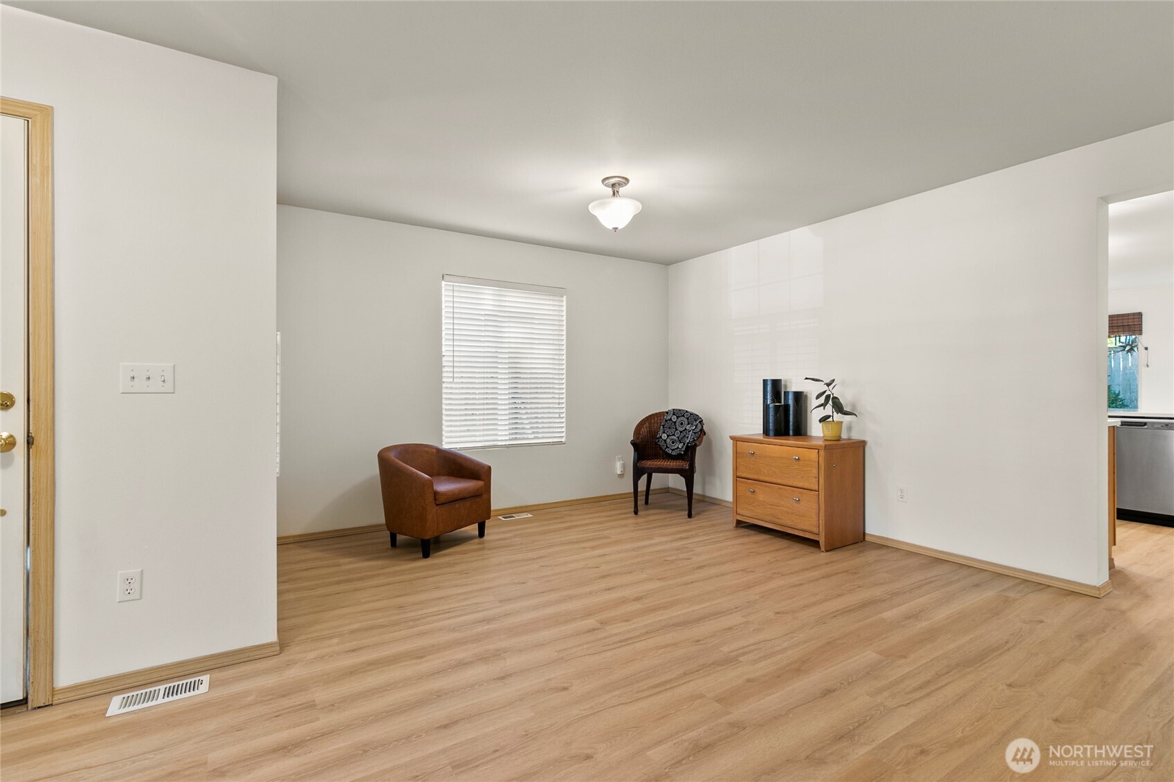 23415 SE 262nd Street , Maple Valley, WA 98038-4706