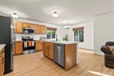 23415 SE 262nd Street , Maple Valley, WA 98038-4706 - Photo 5