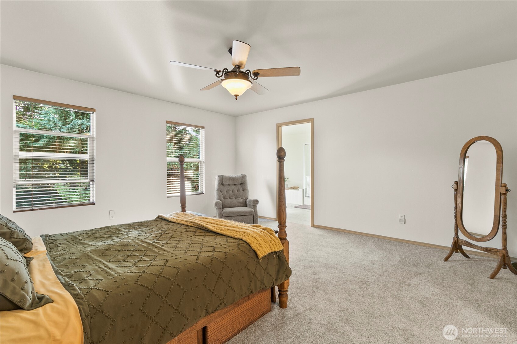 23415 SE 262nd Street , Maple Valley, WA 98038-4706