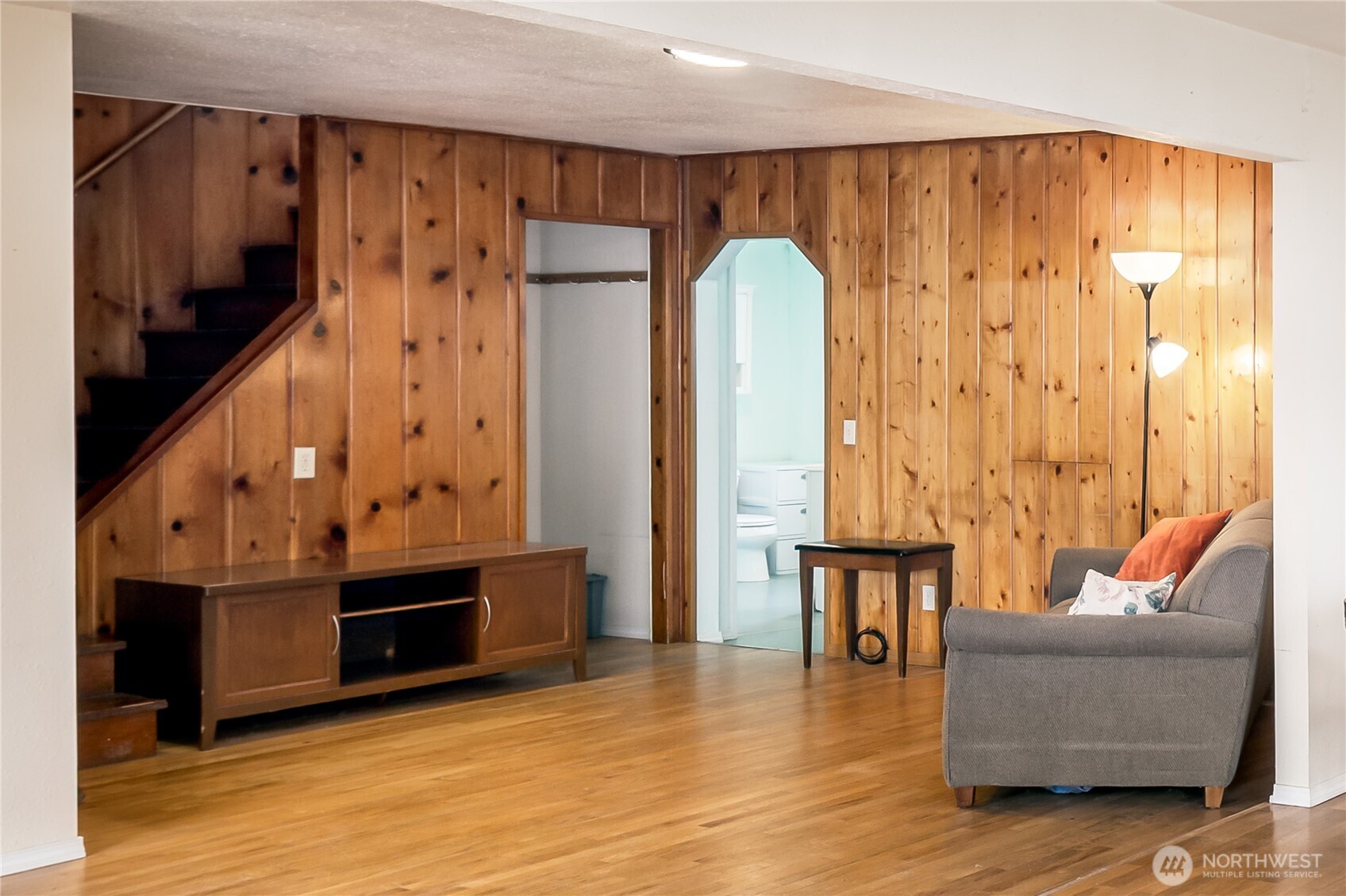1050 Montague Avenue , Darrington, WA 98241