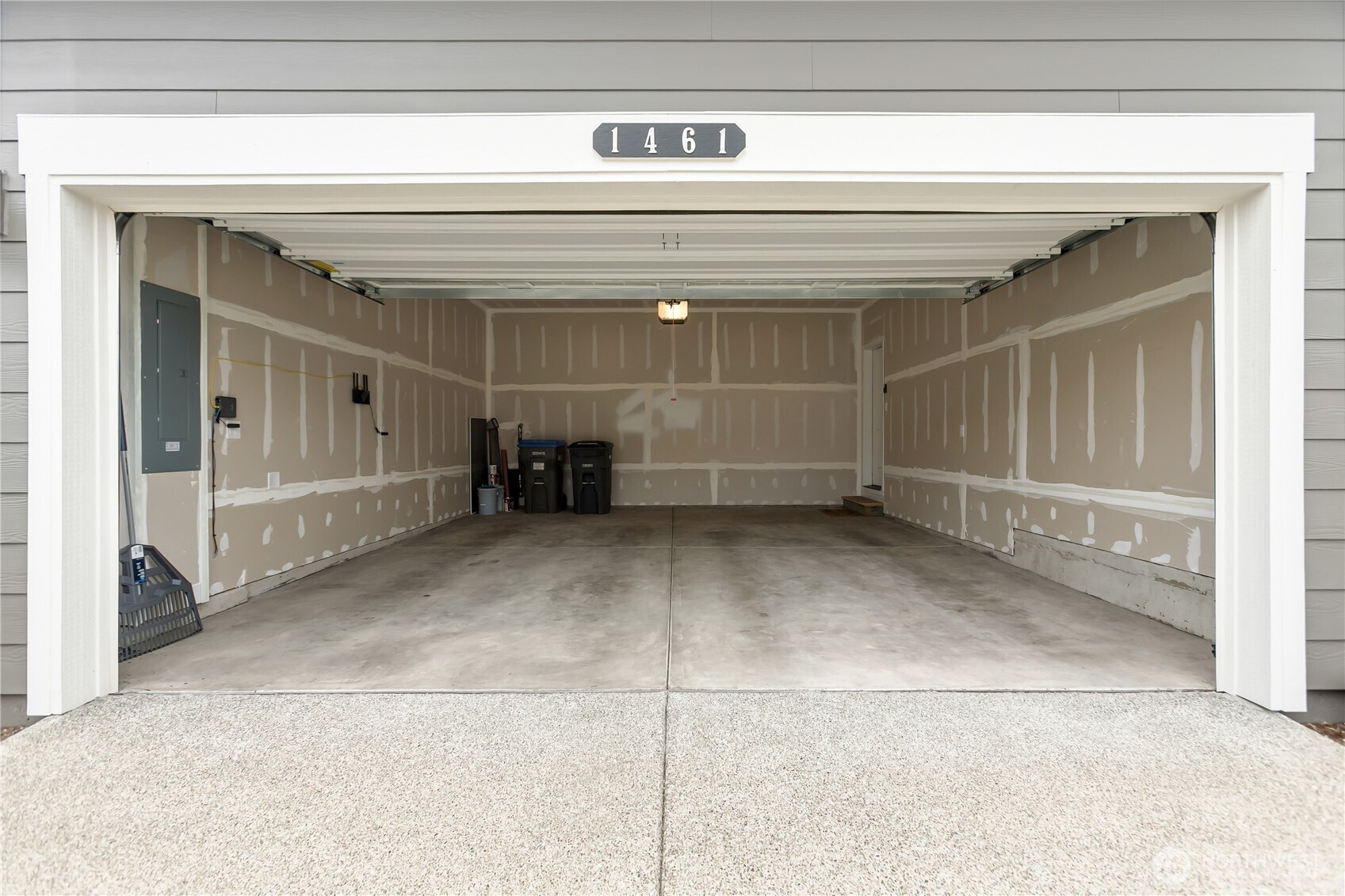 1461 SW Pendleton Way , Port Orchard, WA 98367