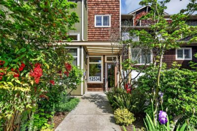 12534 15th Avenue NE #22, Seattle, WA 98125