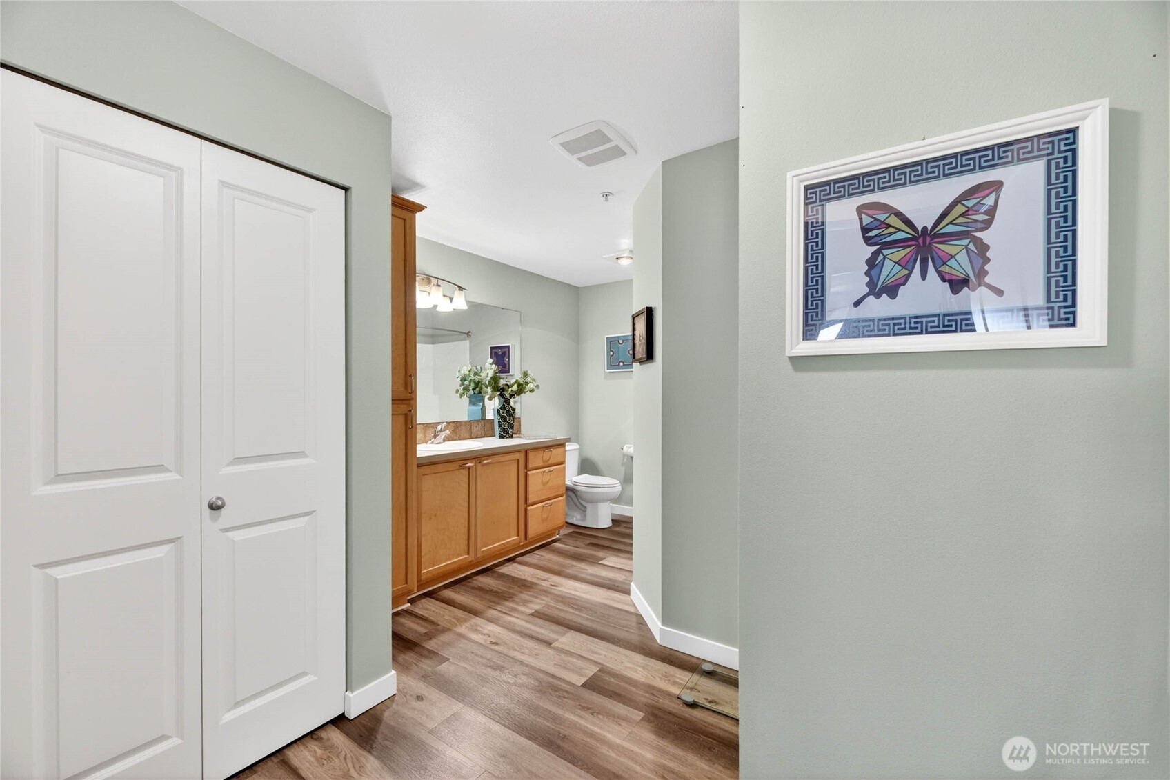 12534 15th Avenue NE #22, Seattle, WA 98125