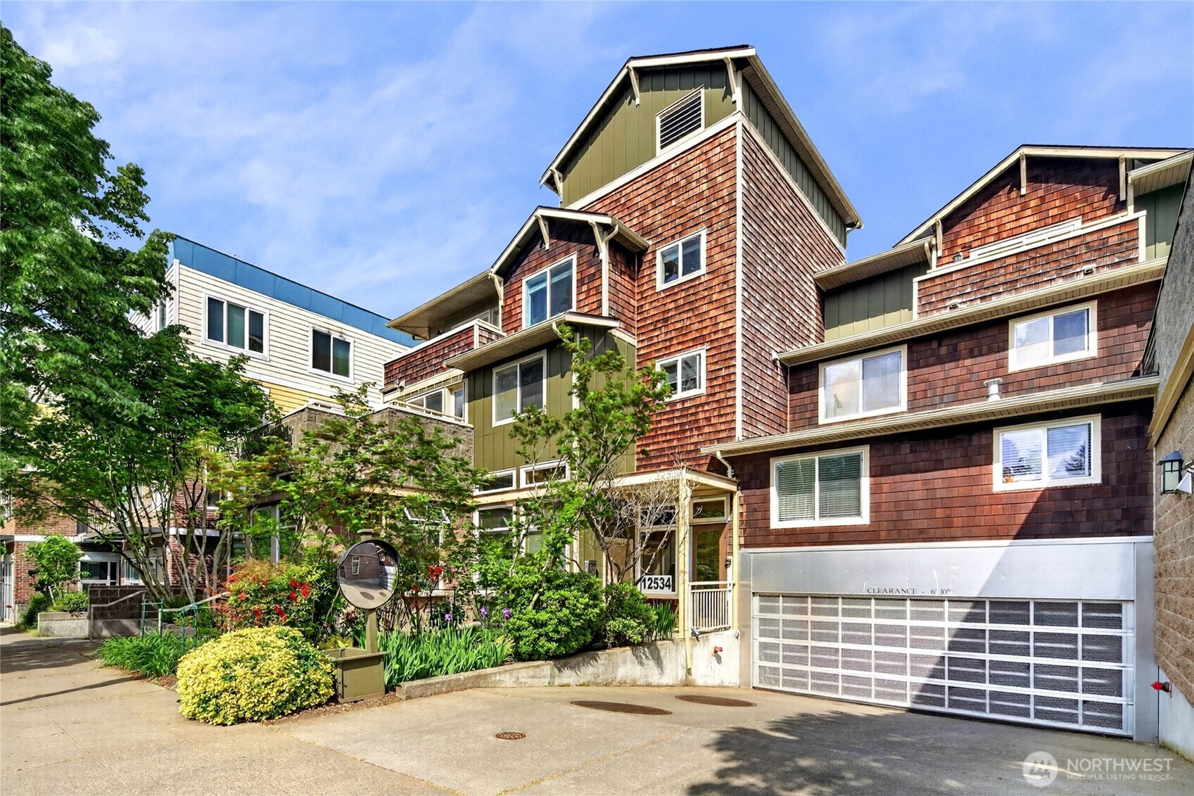 12534 15th Avenue NE #22, Seattle, WA 98125