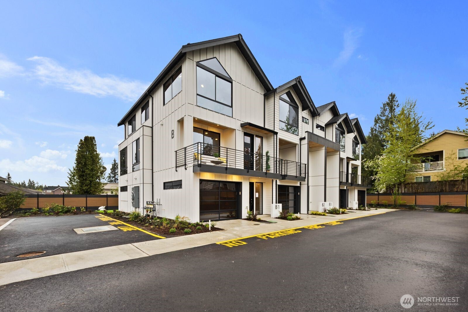 19628 Filbert Drive #B-2, Bothell, WA 98012