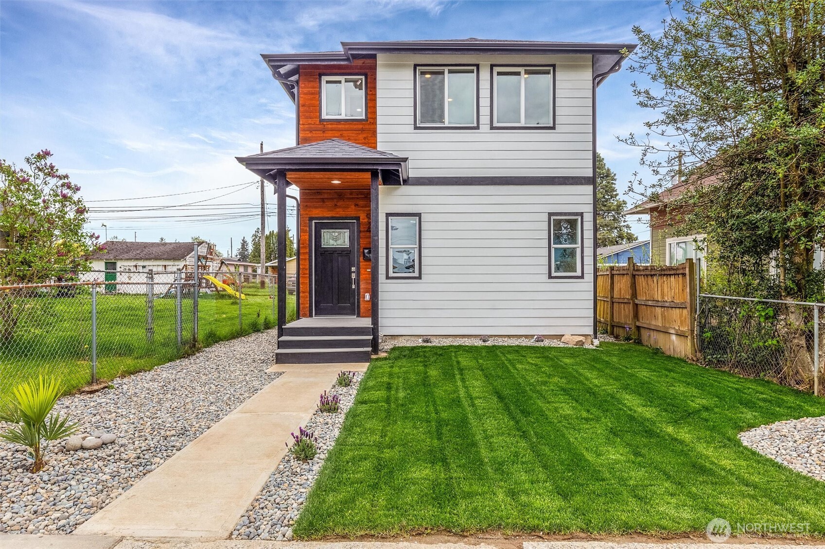 934 E 61st , Tacoma, WA 98408