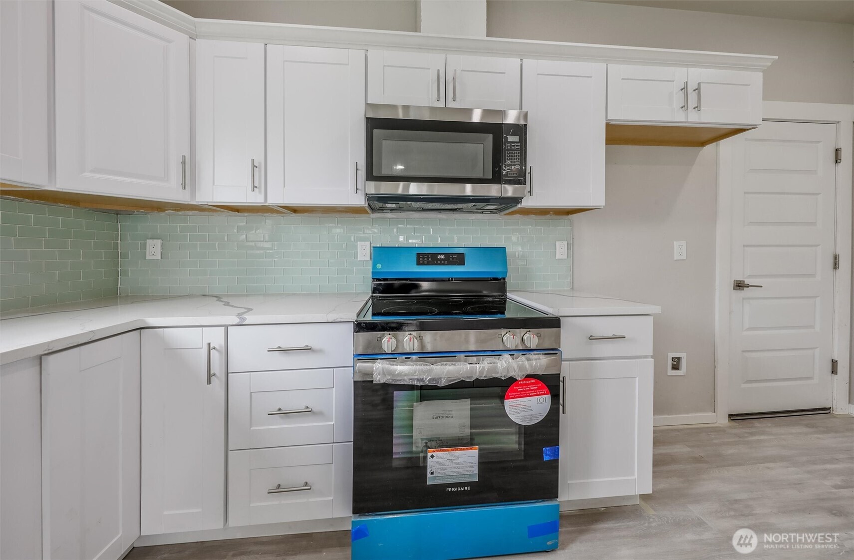 934 E 61st , Tacoma, WA 98408
