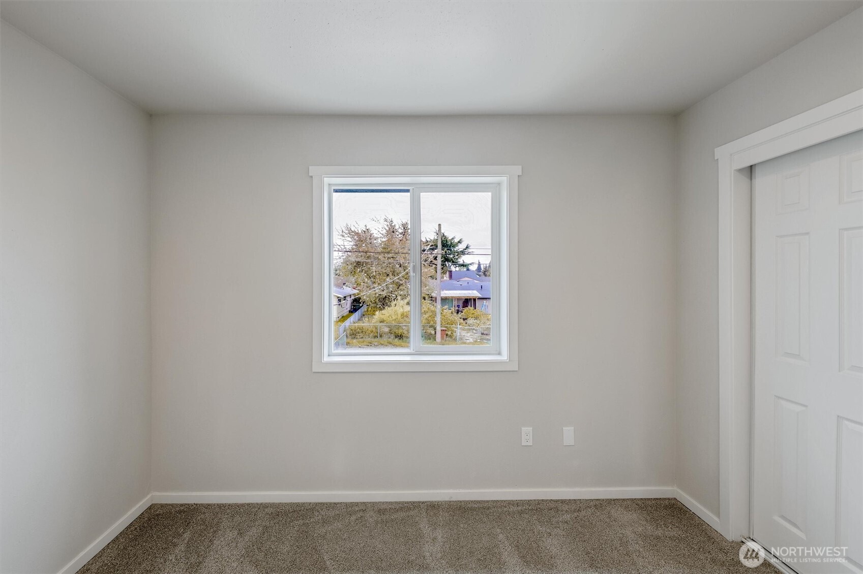 934 E 61st , Tacoma, WA 98408