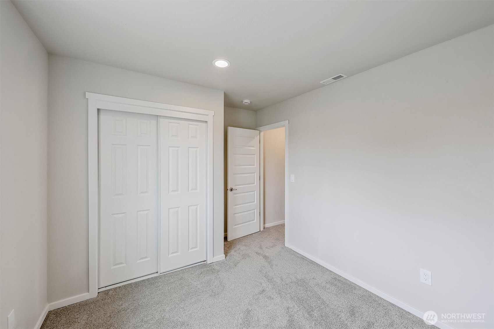 934 E 61st , Tacoma, WA 98408