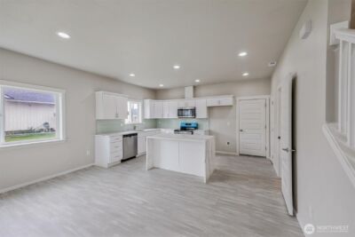 934 E 61st , Tacoma, WA 98408 - Photo 7