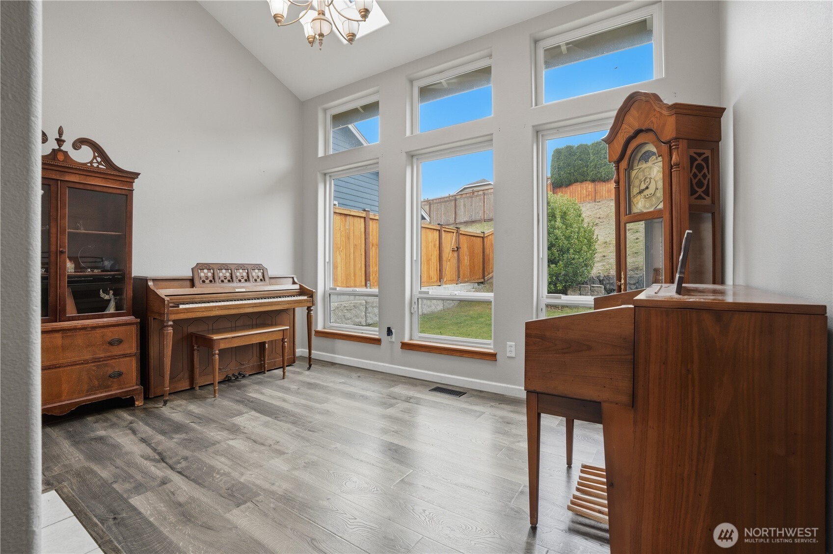 665 Tufts Avenue E, Port Orchard, WA 98366