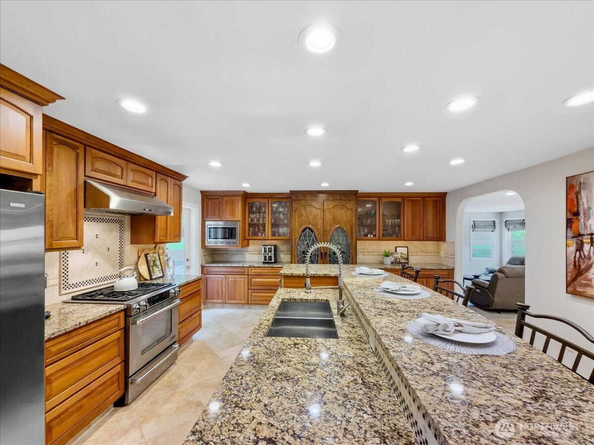 20622 SE 135th Street , Issaquah, WA 98027