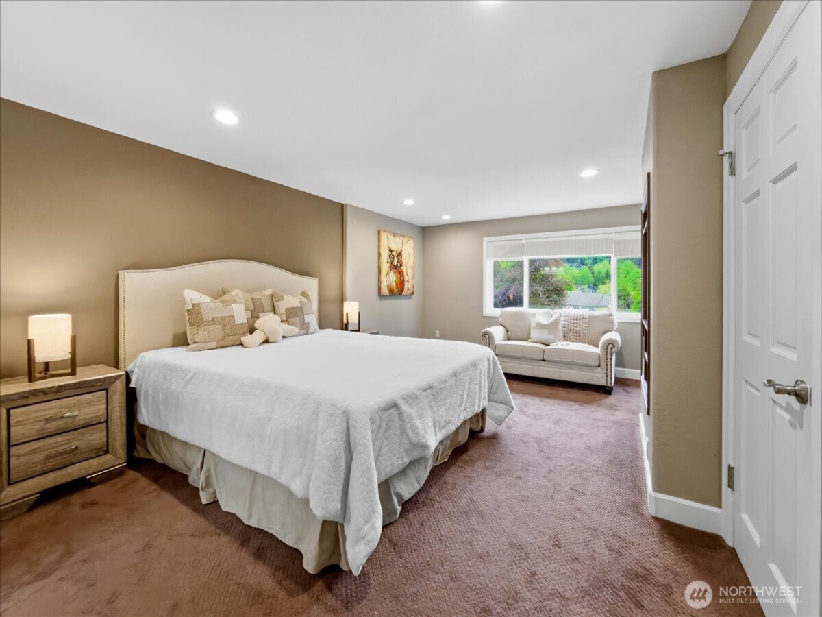 20622 SE 135th Street , Issaquah, WA 98027