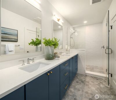 7060 Cleopatra Place NW, Seattle, WA 98117 - Photo 20