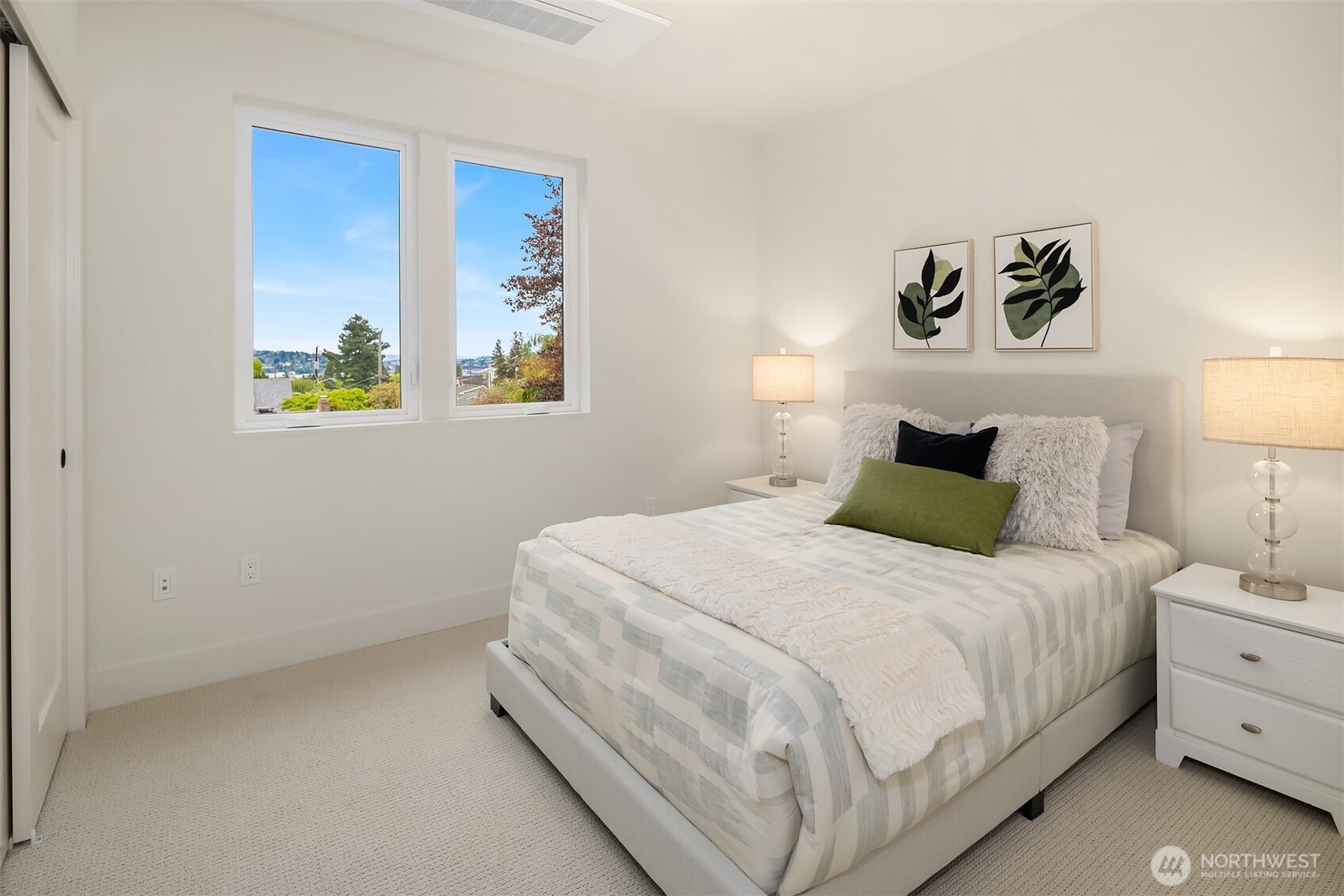 7060 Cleopatra Place NW, Seattle, WA 98117