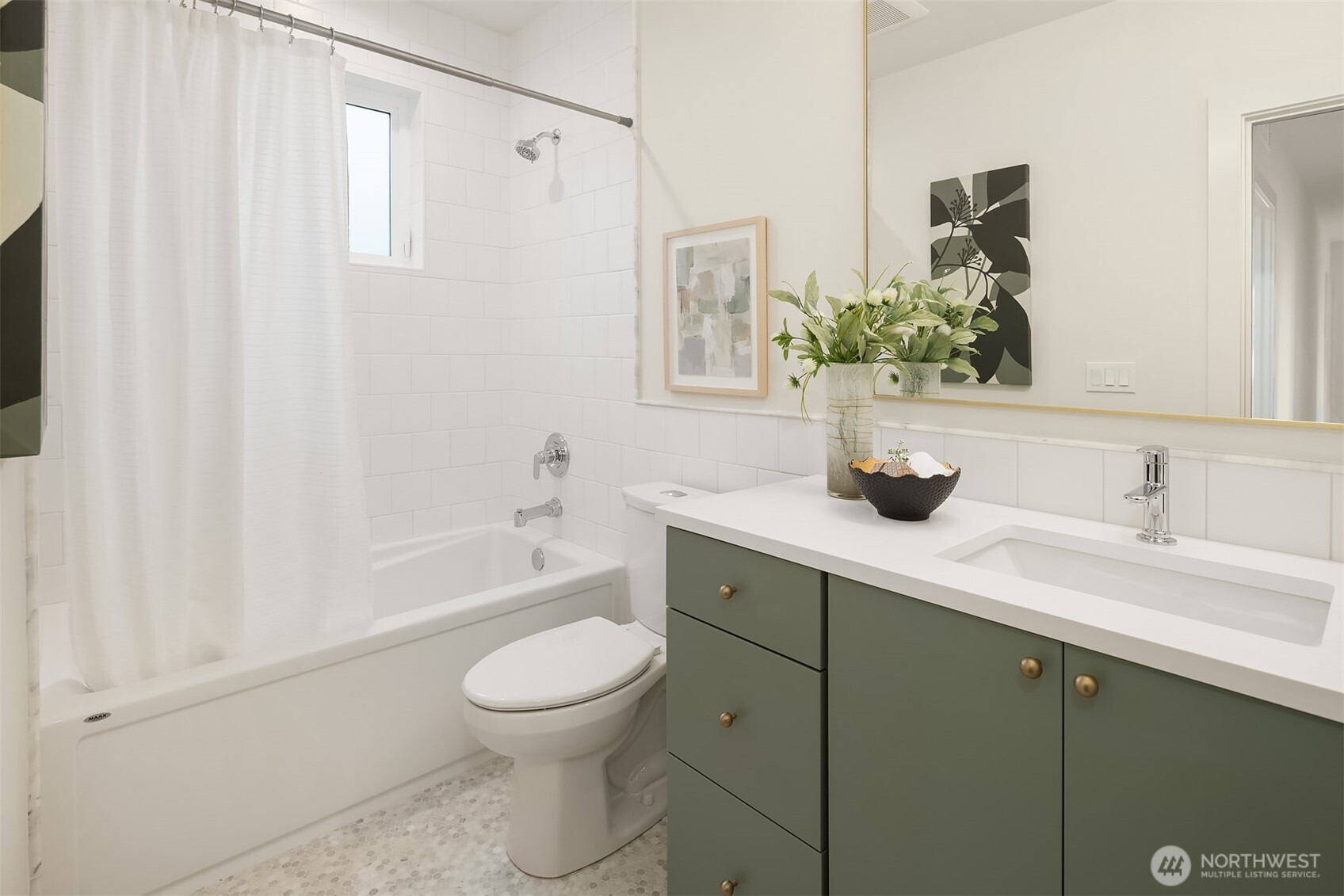 7060 Cleopatra Place NW, Seattle, WA 98117