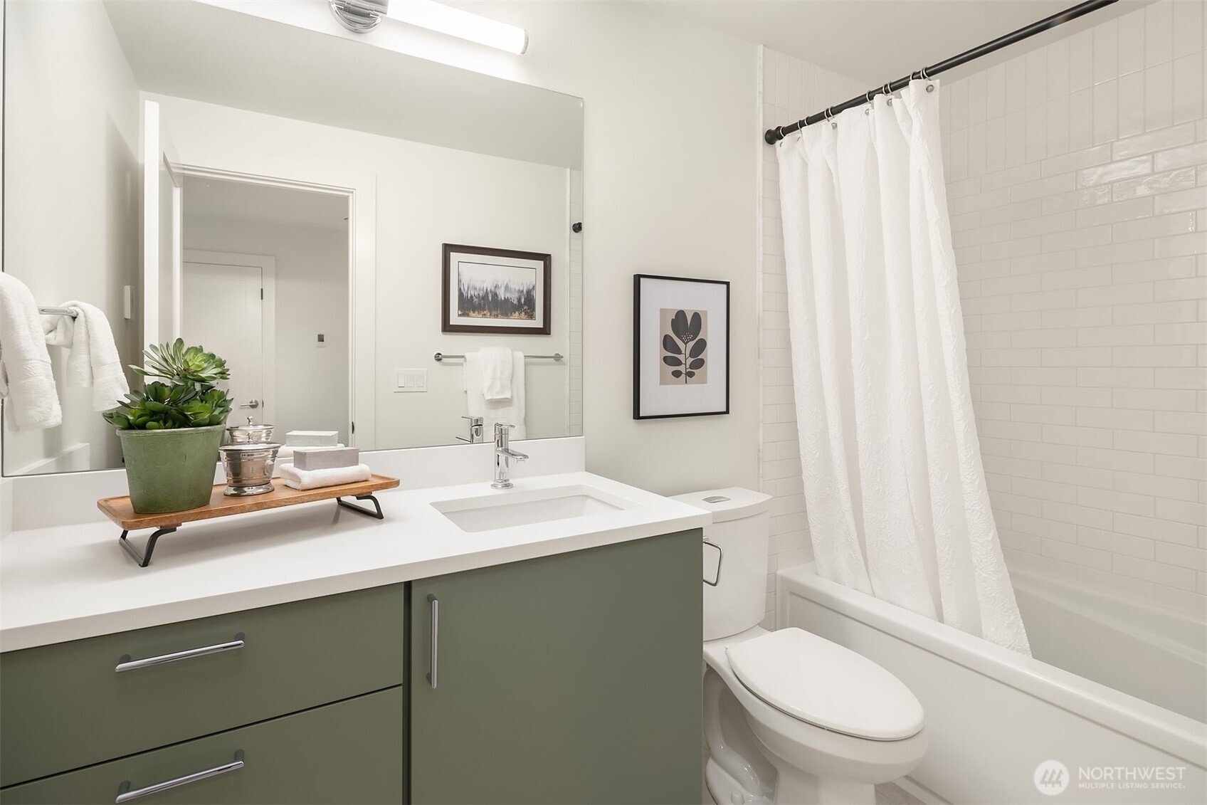 7060 Cleopatra Place NW, Seattle, WA 98117