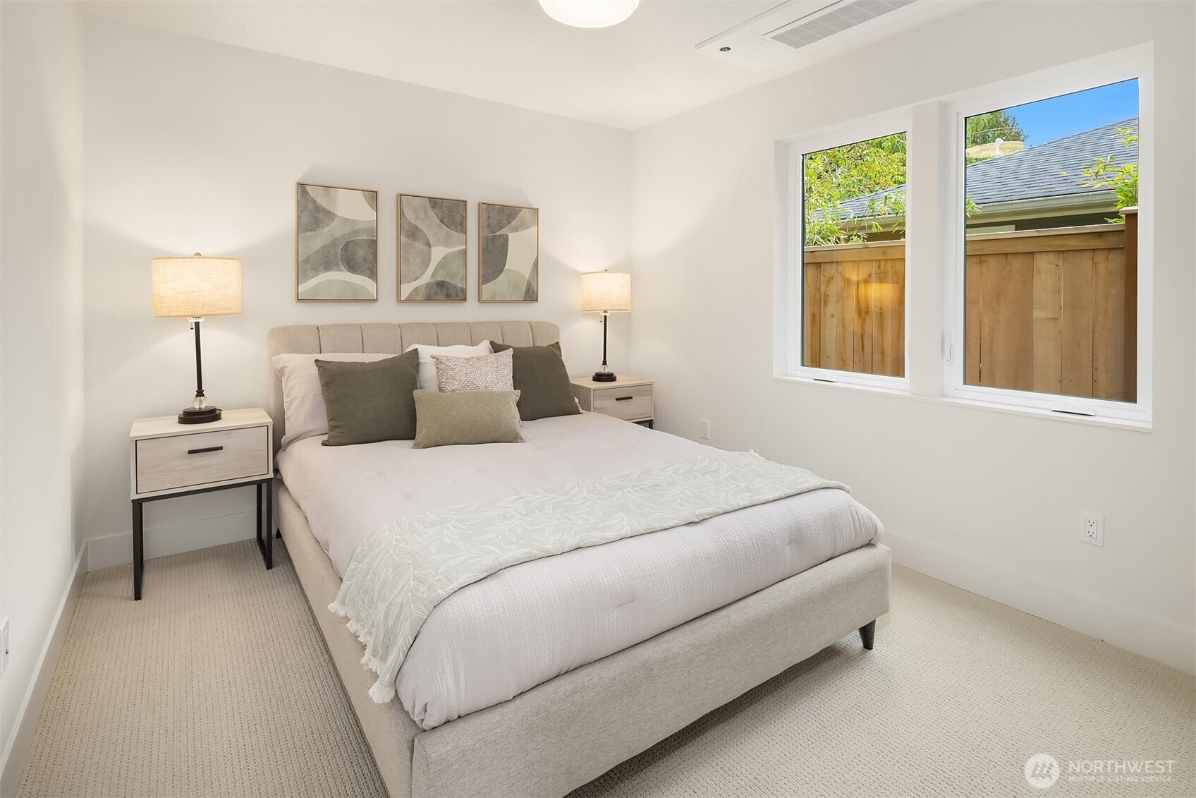 7060 Cleopatra Place NW, Seattle, WA 98117
