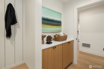 7060 Cleopatra Place NW, Seattle, WA 98117 - Photo 30