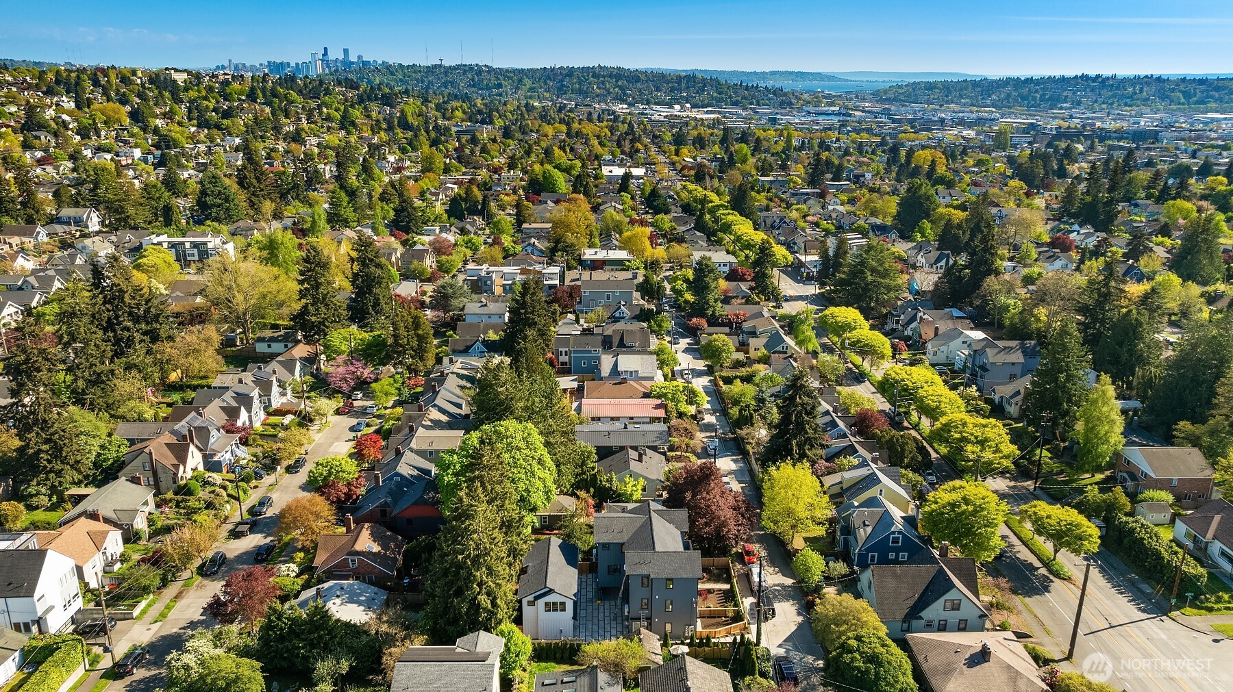 7060 Cleopatra Place NW, Seattle, WA 98117