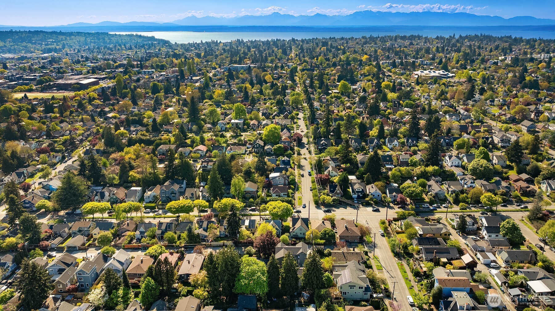 7060 Cleopatra Place NW, Seattle, WA 98117