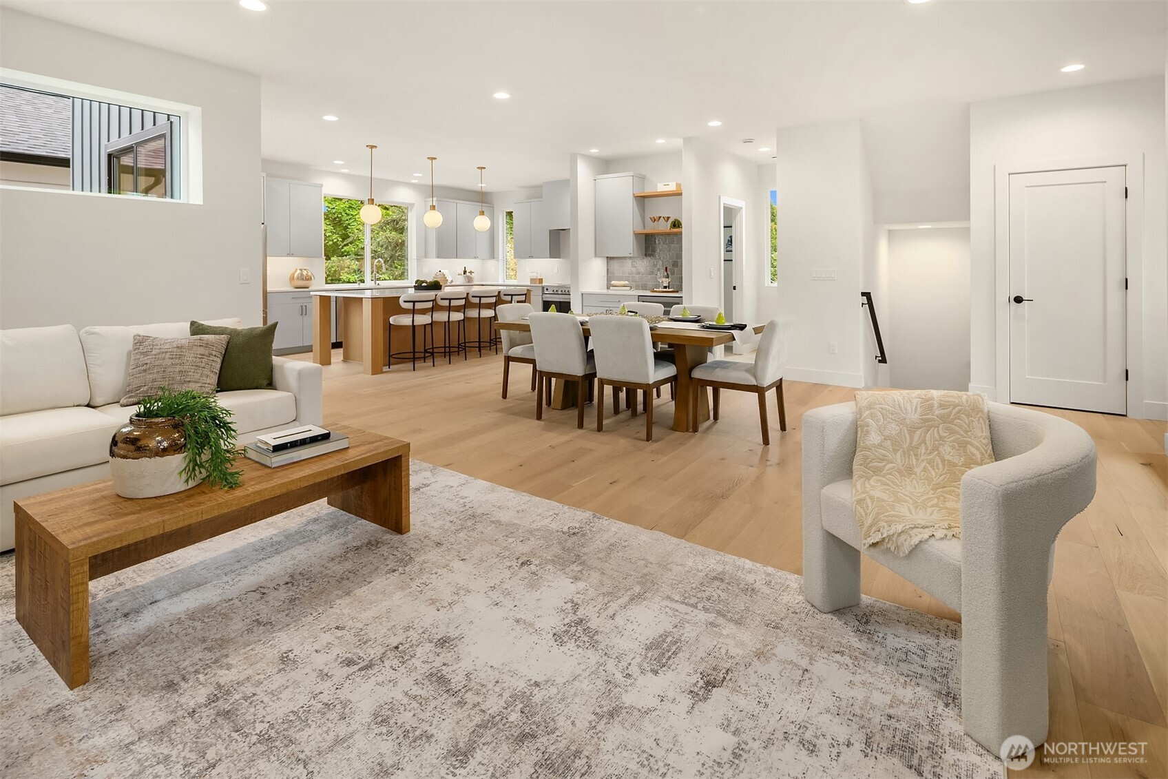 7060 Cleopatra Place NW, Seattle, WA 98117