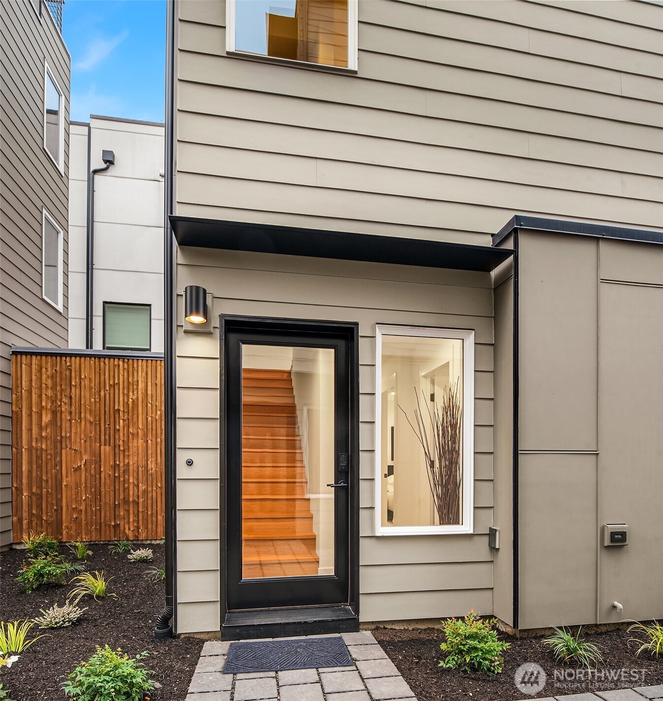 1457 22nd Avenue #A, Seattle, WA 98122