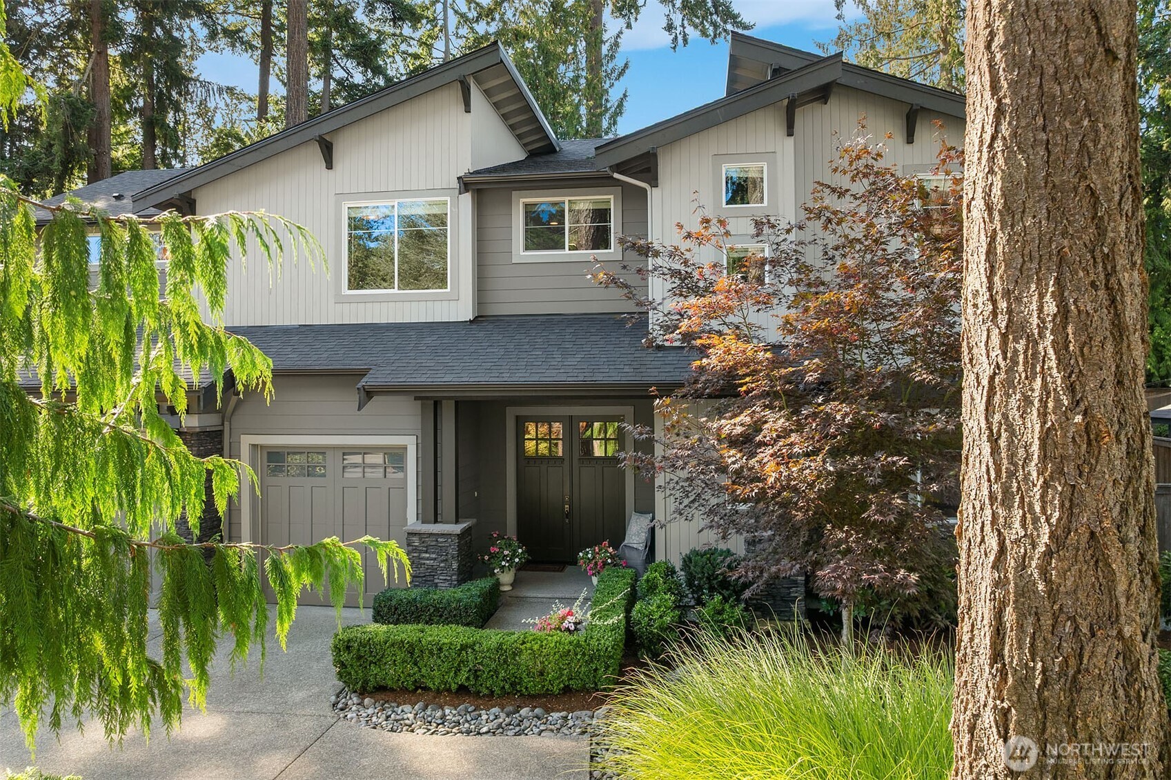 4525 90th Avenue SE, Mercer Island, WA 98040