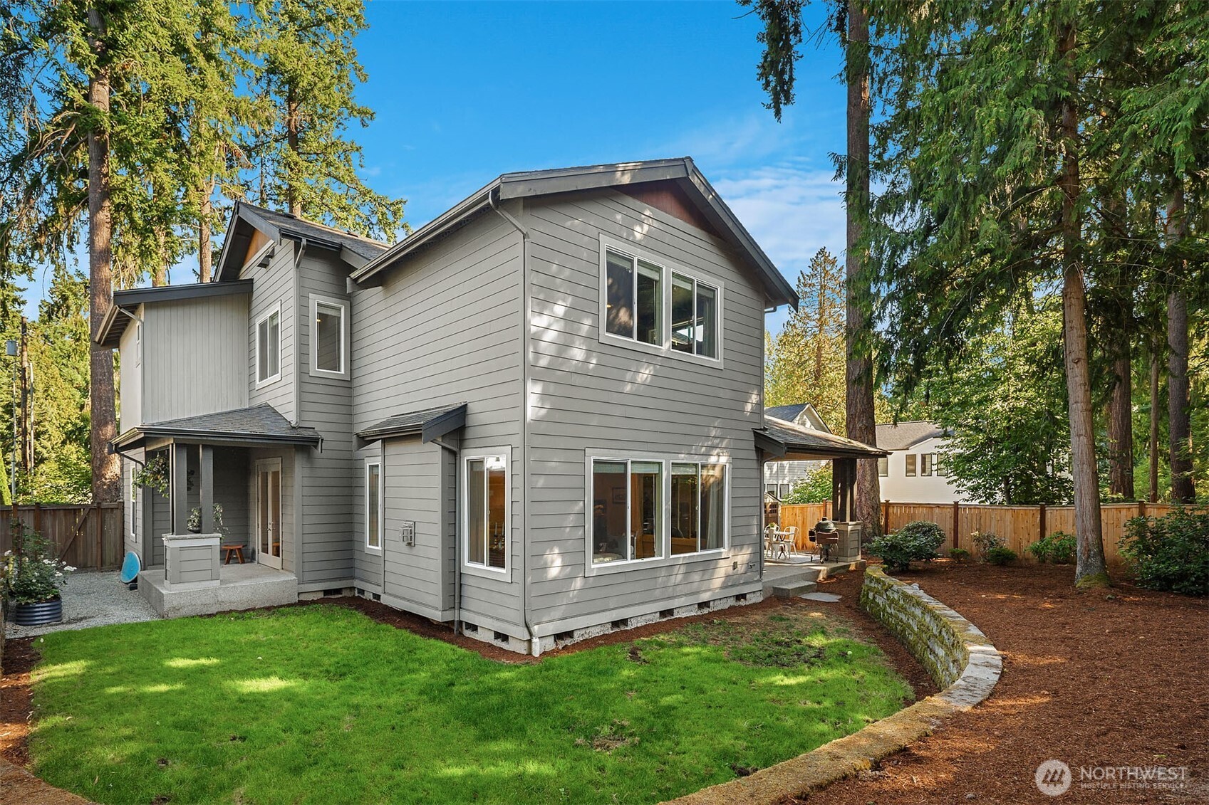 4525 90th Avenue SE, Mercer Island, WA 98040