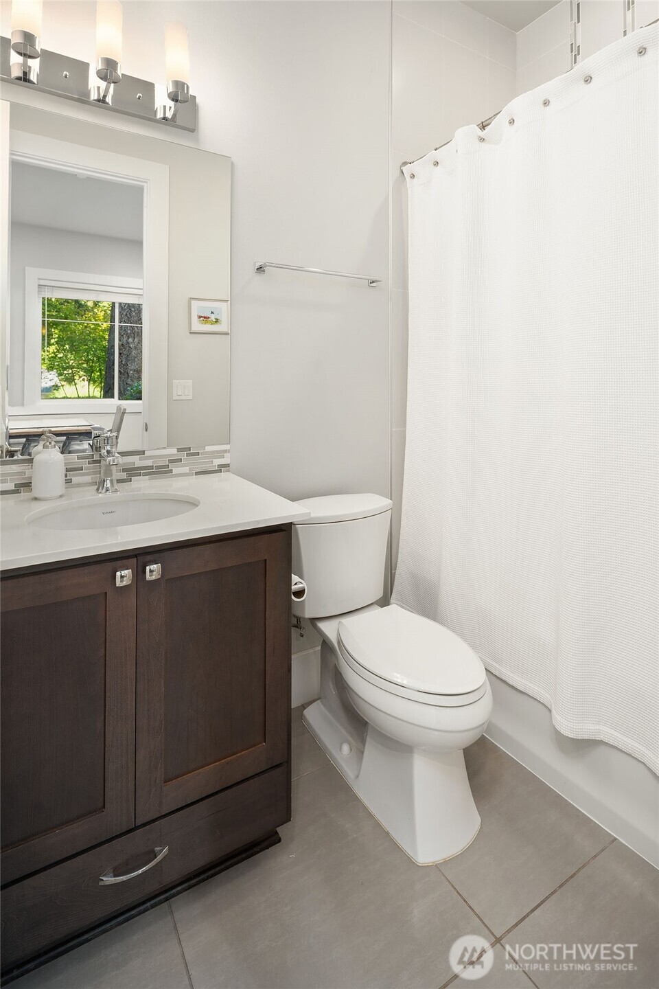 4525 90th Avenue SE, Mercer Island, WA 98040