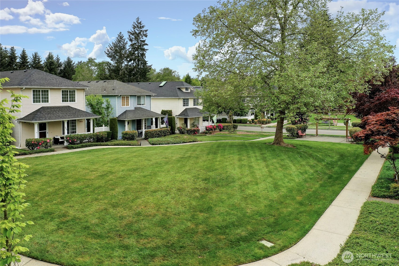 1421 Rooklidge Street , Dupont, WA 98327