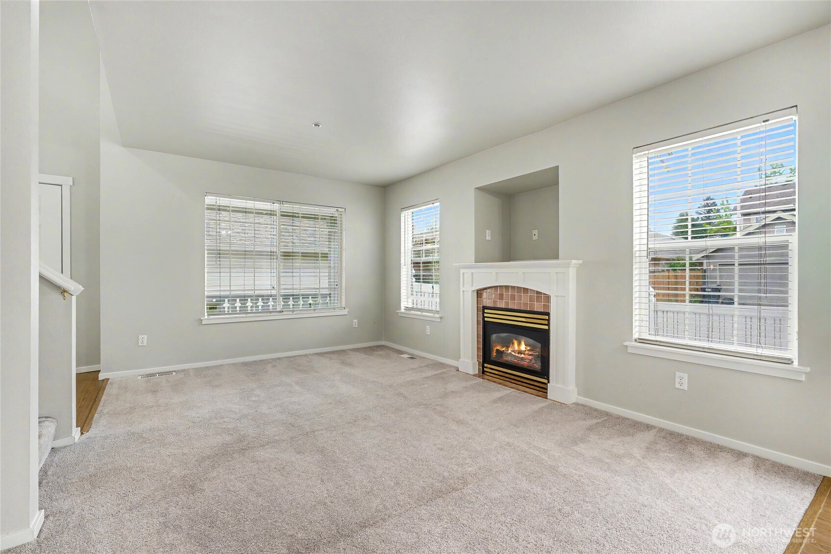 1421 Rooklidge Street , Dupont, WA 98327