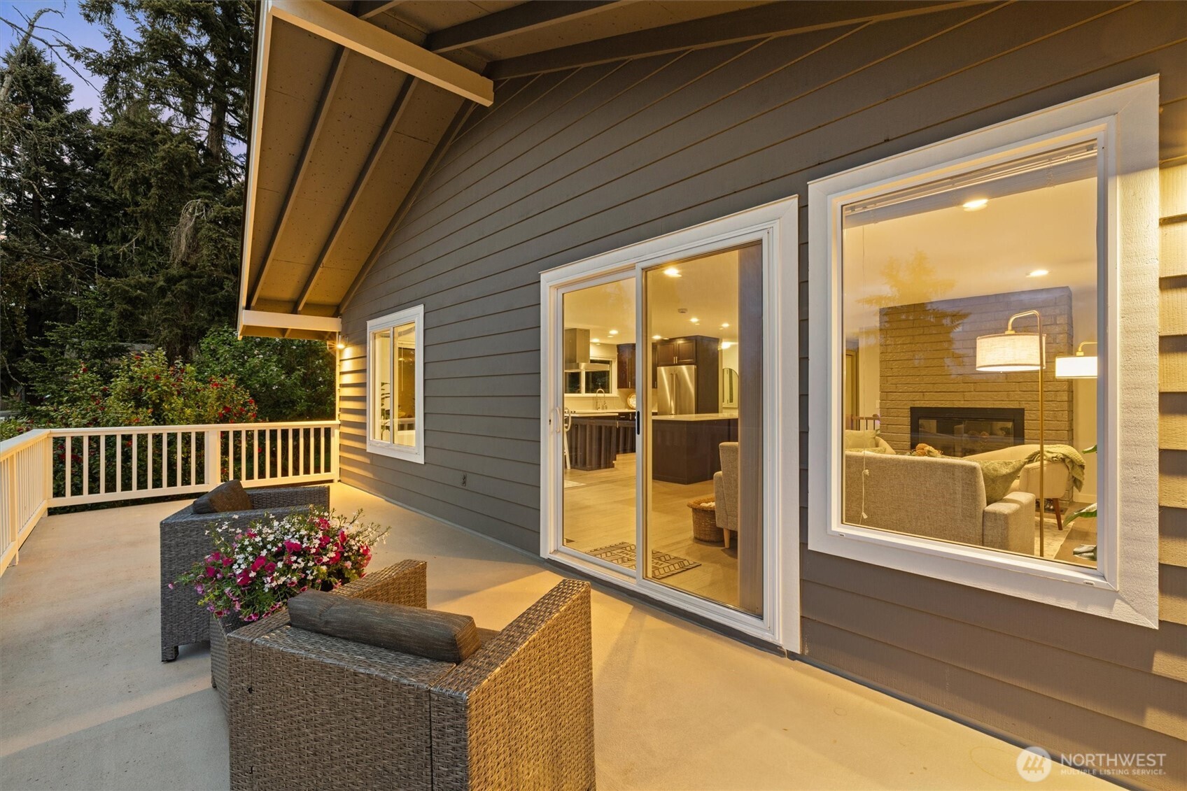 15919 NE 84th Avenue NE, Kenmore, WA 98028
