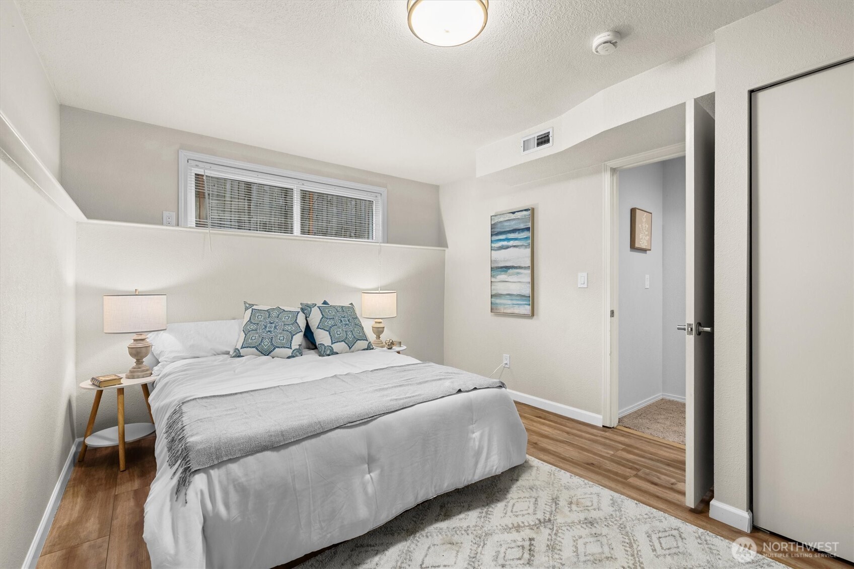 15919 NE 84th Avenue NE, Kenmore, WA 98028