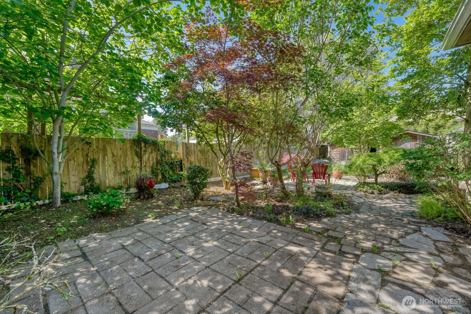 3004 SW Barton Street , Seattle, WA 98126