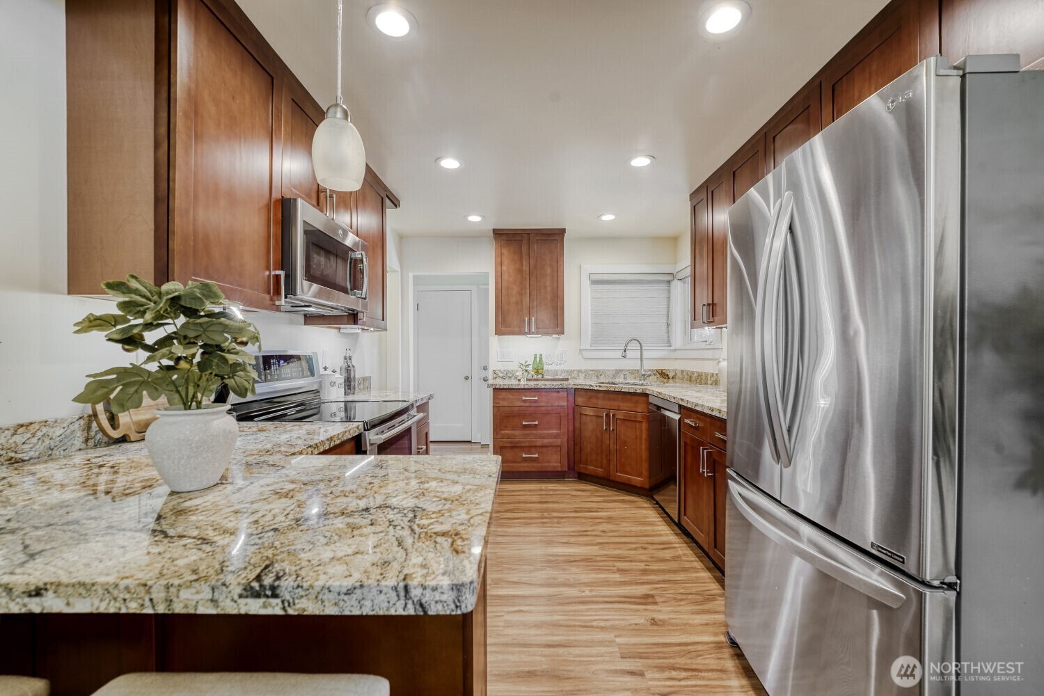 3004 SW Barton Street , Seattle, WA 98126