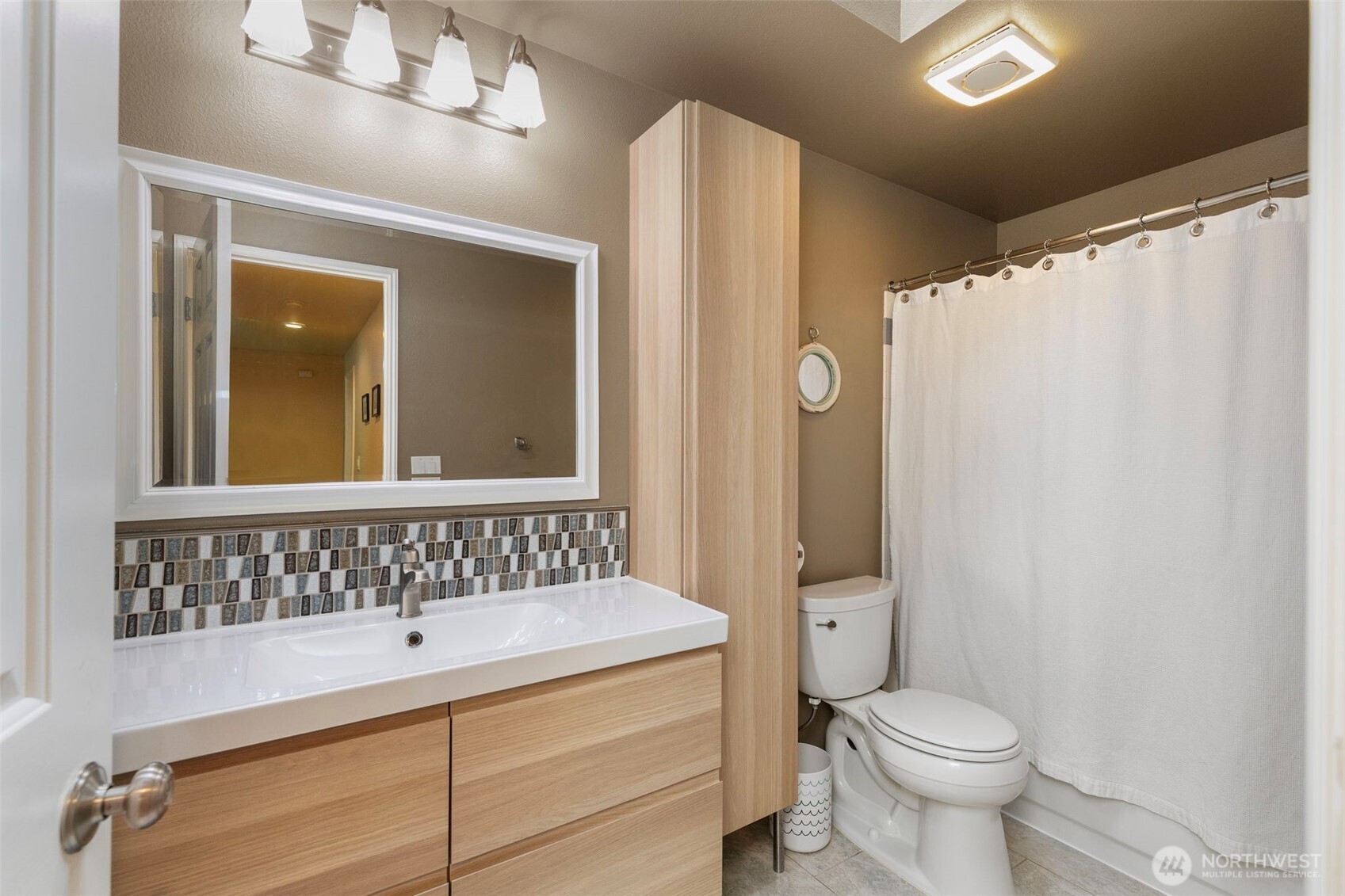 4820 NW Hosman Circle , Silverdale, WA 98383