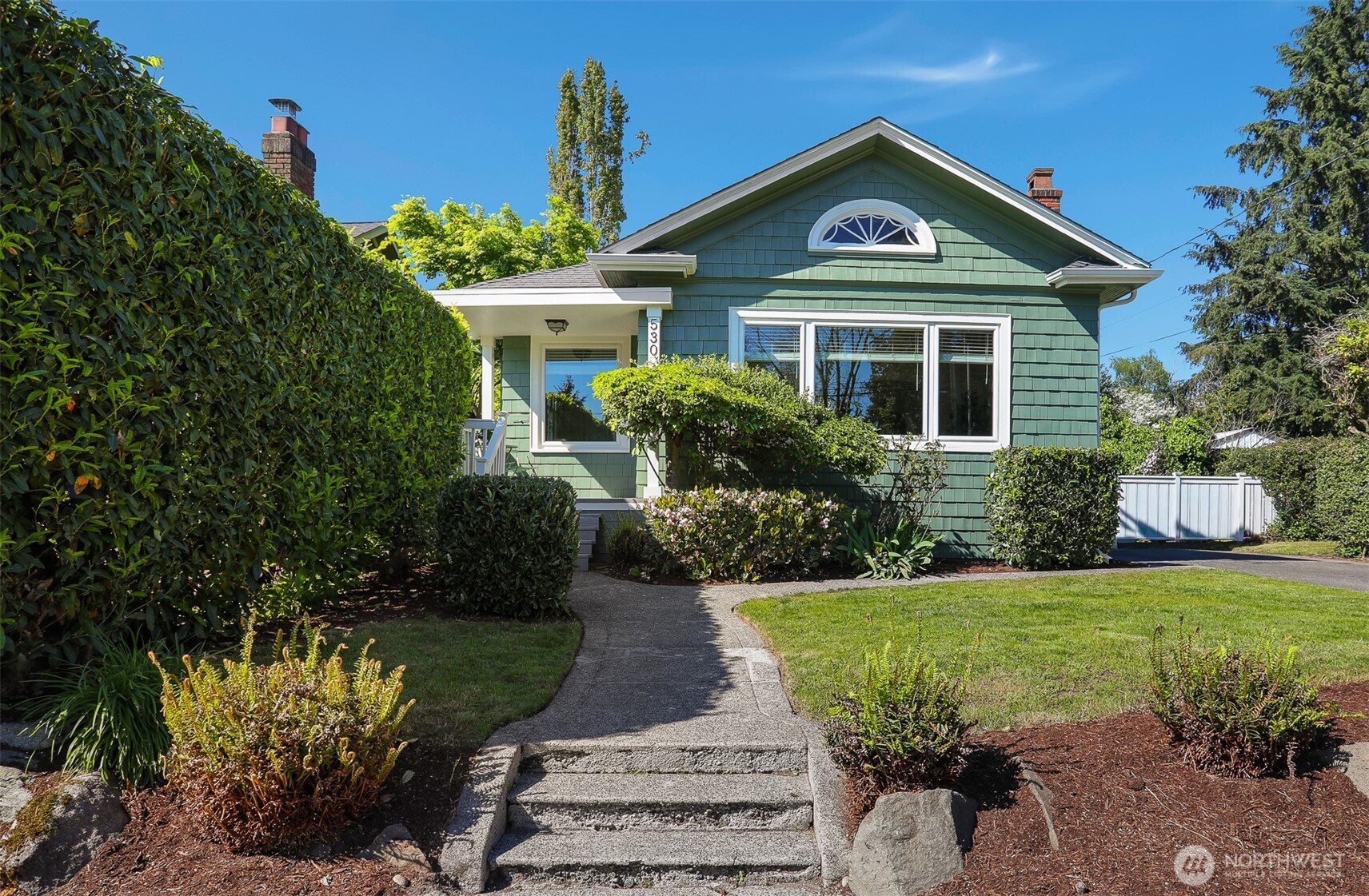 530 N 83rd Street , Seattle, WA 98103