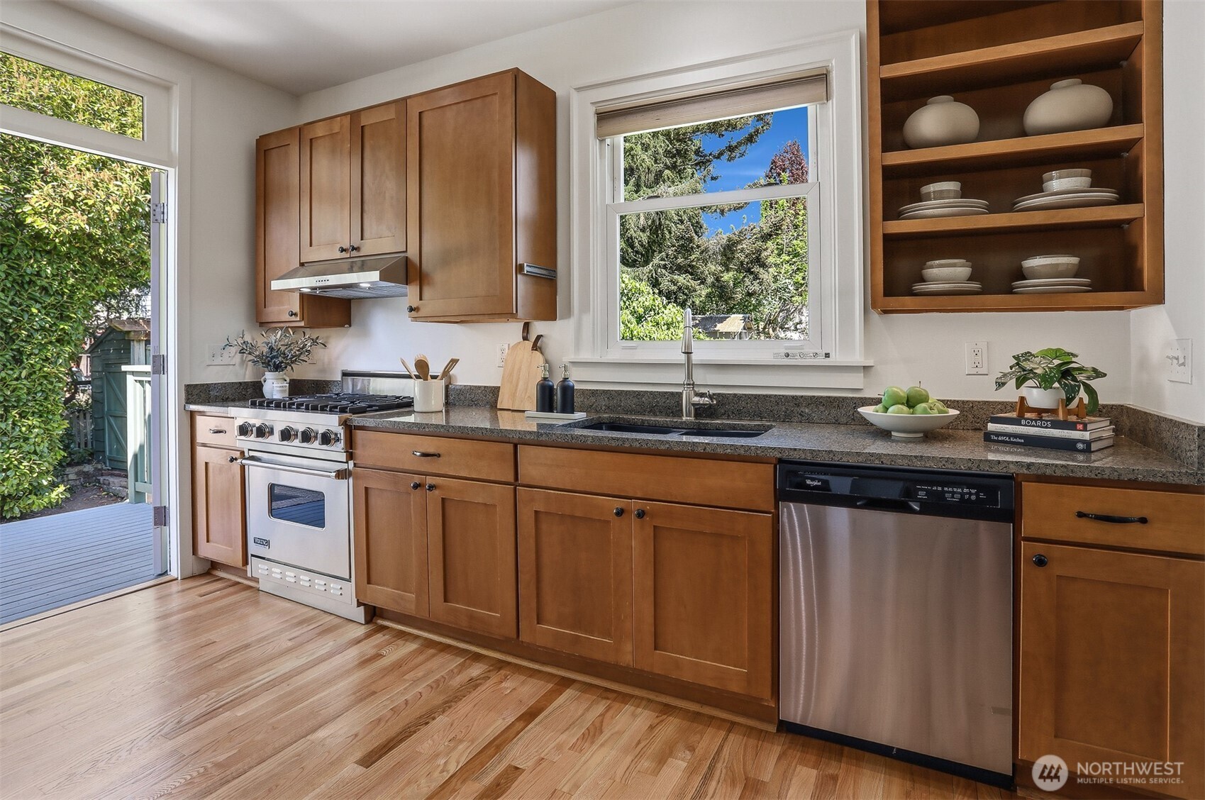 530 N 83rd Street , Seattle, WA 98103