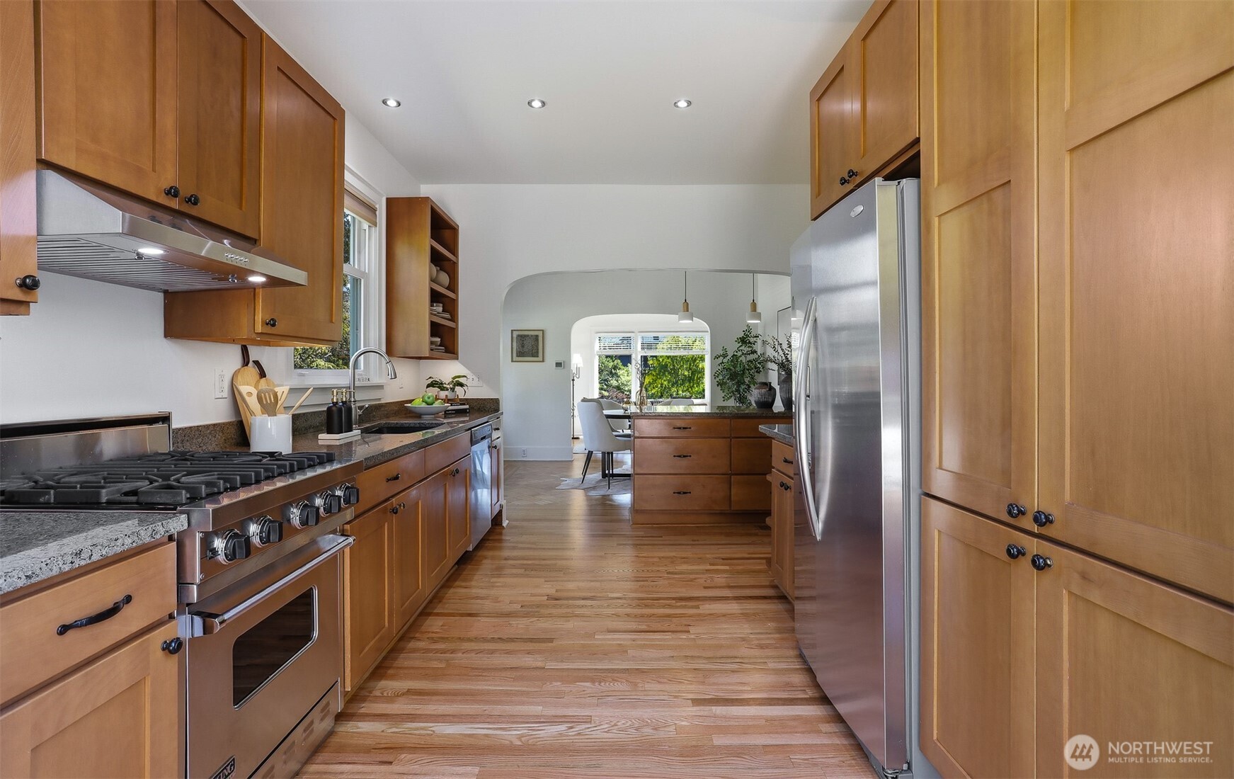 530 N 83rd Street , Seattle, WA 98103