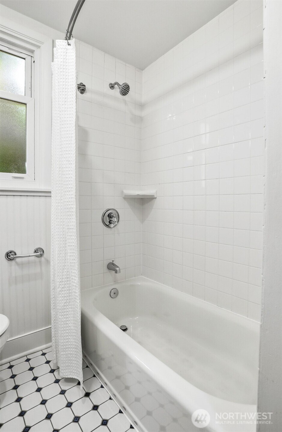 530 N 83rd Street , Seattle, WA 98103
