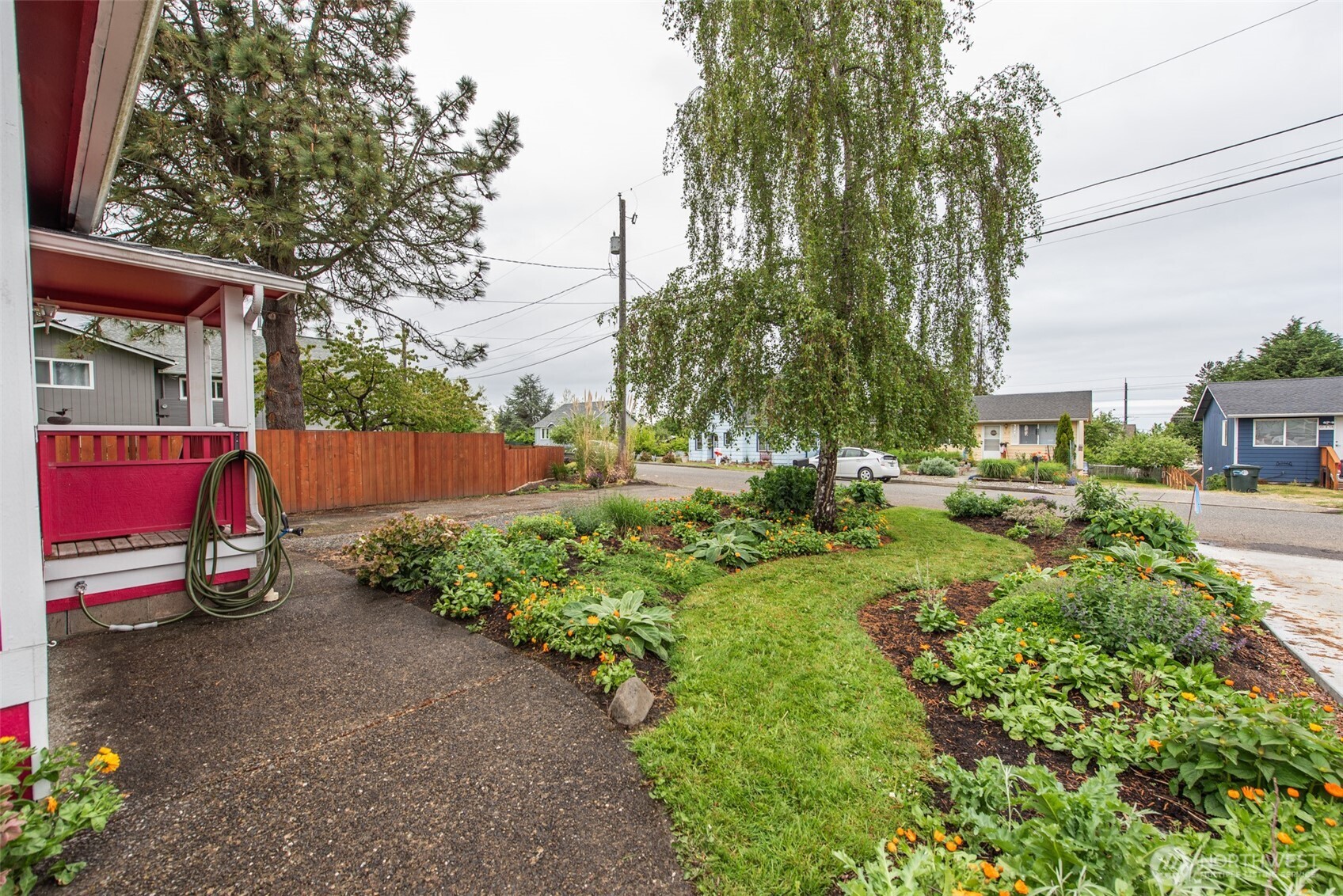 616 E Lopez Avenue , Port Angeles, WA 98362