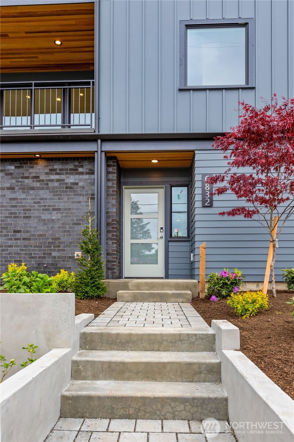 6832 47th Avenue NE, Seattle, WA 98115